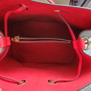 Louis Vuitton Neonoe Mm Coquelicot Red Monogram